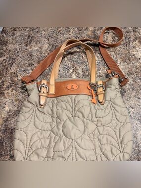 Fossil Quilted Beige Shoulder Bag with Tan Trim